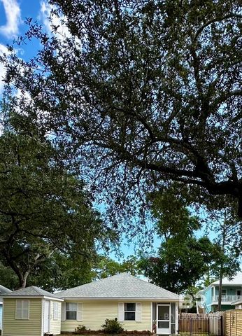 5338 Bay Drive, Orange Beach, AL 36561