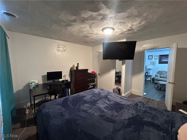 2710 Althen Avenue, Cleveland, OH 44109