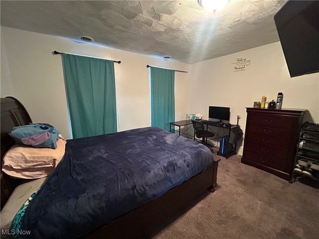 2710 Althen Avenue, Cleveland, OH 44109