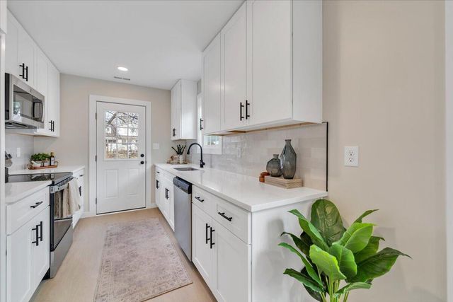 3323 Collingwood ST, Roanoke, VA 24012