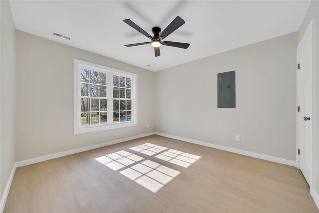 3323 Collingwood ST, Roanoke, VA 24012