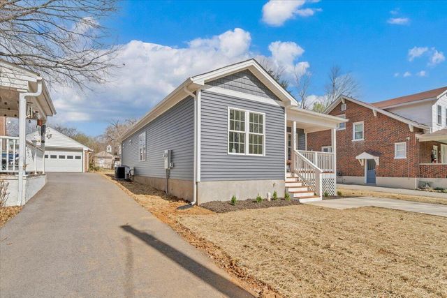 3323 Collingwood ST, Roanoke, VA 24012