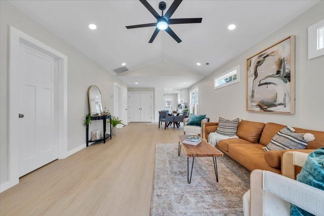 3323 Collingwood ST, Roanoke, VA 24012