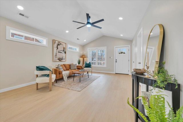 3323 Collingwood ST, Roanoke, VA 24012