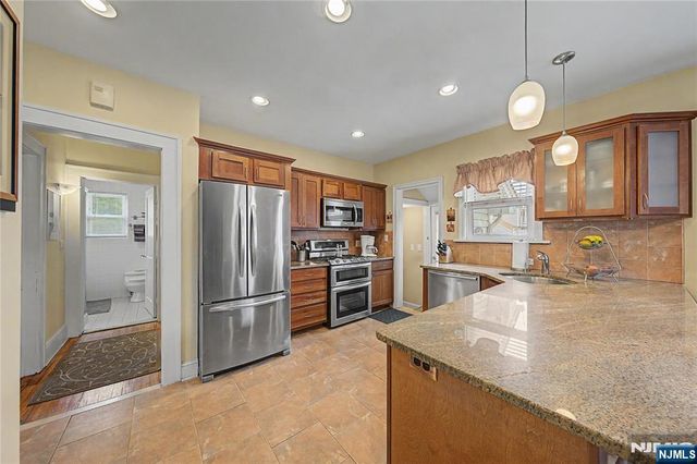 287 Madison Avenue, New Milford, NJ 07646