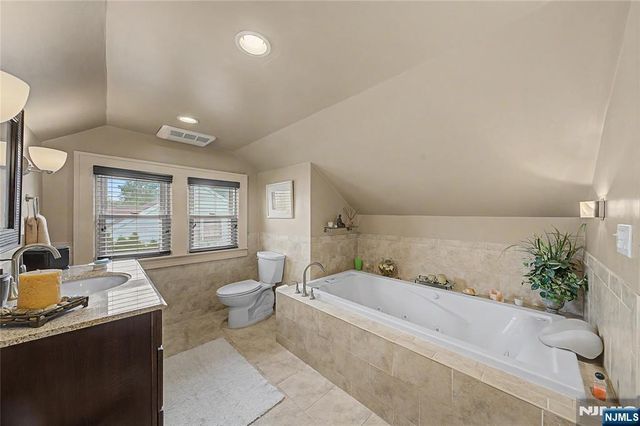 287 Madison Avenue, New Milford, NJ 07646