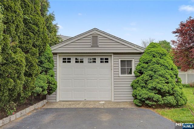 287 Madison Avenue, New Milford, NJ 07646