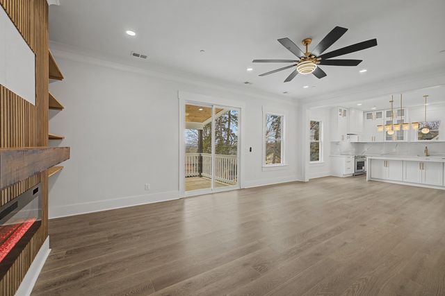 103 McKinley Dr, Columbia, TN 38401