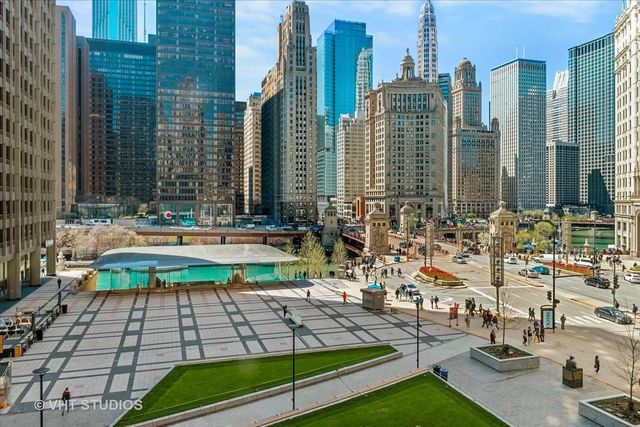 435 N Michigan Avenue 401, Chicago, IL 60611