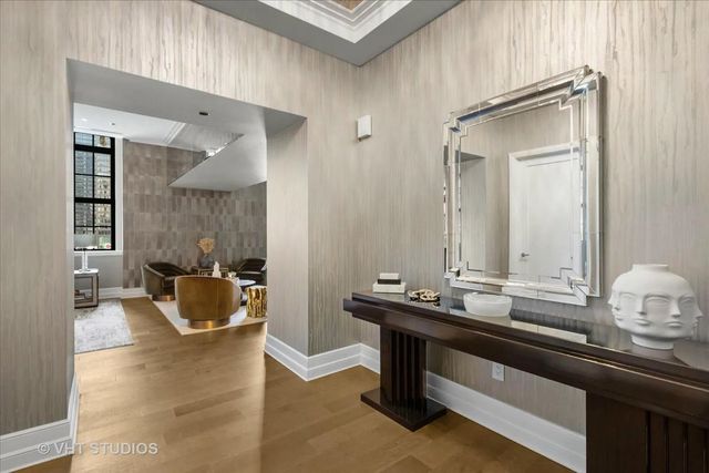 435 N Michigan Avenue 401, Chicago, IL 60611
