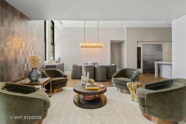 435 N Michigan Avenue 401, Chicago, IL 60611