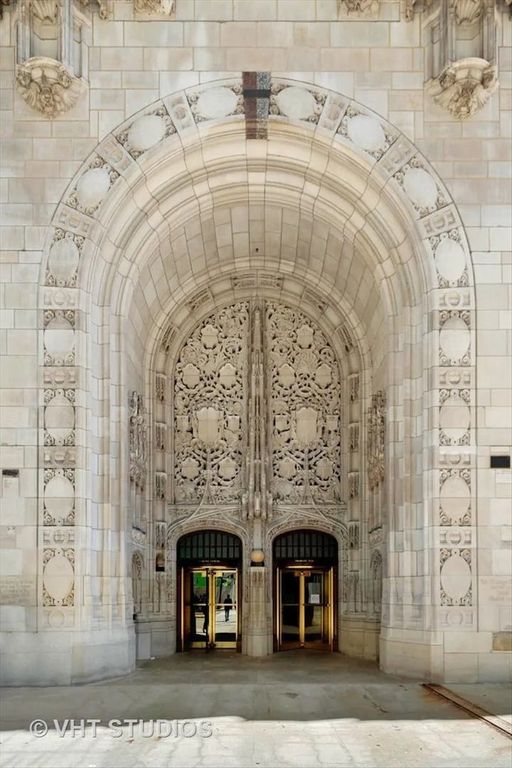 435 N Michigan Avenue 401, Chicago, IL 60611