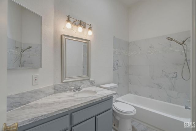 4600 Beechwood Street 98, Bakersfield, CA 93309