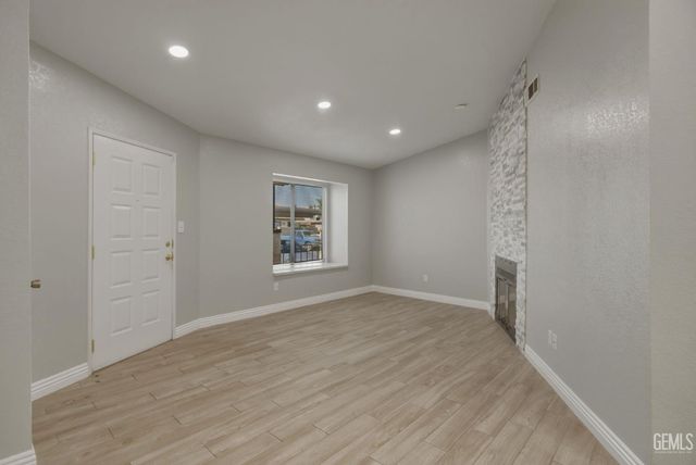 4600 Beechwood Street 98, Bakersfield, CA 93309