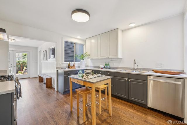 327 London Street, San Francisco, CA 94112