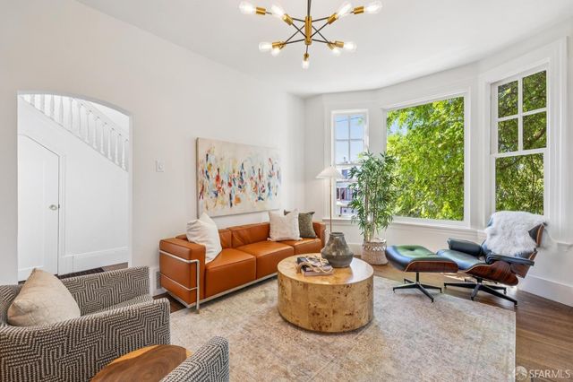 327 London Street, San Francisco, CA 94112