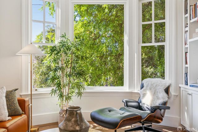 327 London Street, San Francisco, CA 94112