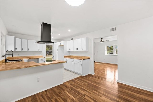 1119 Pine Avenue, Fort Pierce, FL 34982