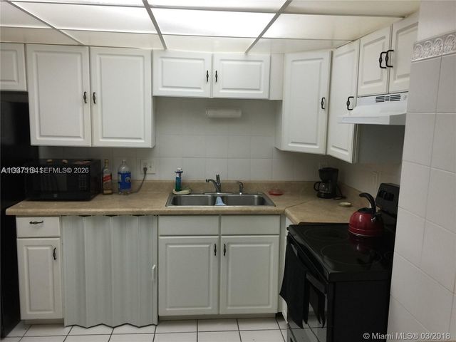 2821 N Miami Beach Boulevard 4M, North Miami Beach, FL 33160