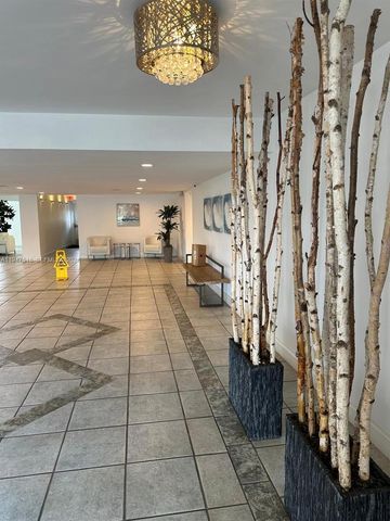 2821 N Miami Beach Boulevard 4M, North Miami Beach, FL 33160
