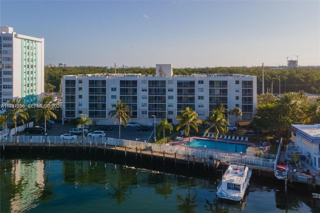 2821 N Miami Beach Boulevard 4M, North Miami Beach, FL 33160