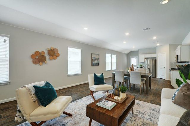 2921 Maryanne LN, Pflugerville, TX 78660