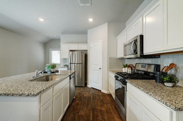 2921 Maryanne LN, Pflugerville, TX 78660