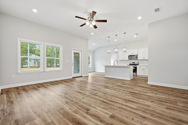 4004 Bear Creek Road, Crestview, FL 32539