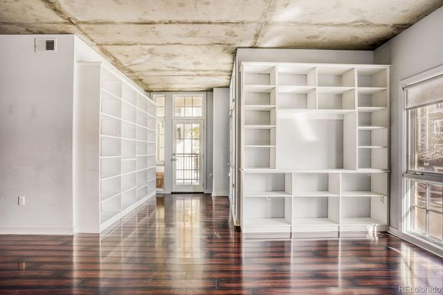 275 S Harrison Street 208, Denver, CO 80209