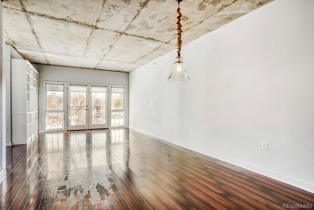 275 S Harrison Street 208, Denver, CO 80209