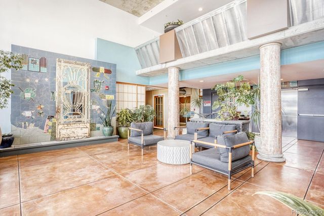 275 S Harrison Street 208, Denver, CO 80209