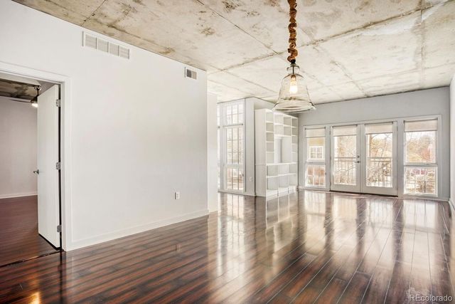 275 S Harrison Street 208, Denver, CO 80209