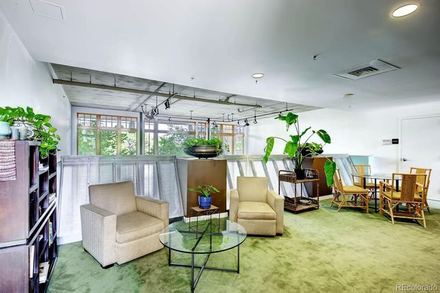 275 S Harrison Street 208, Denver, CO 80209