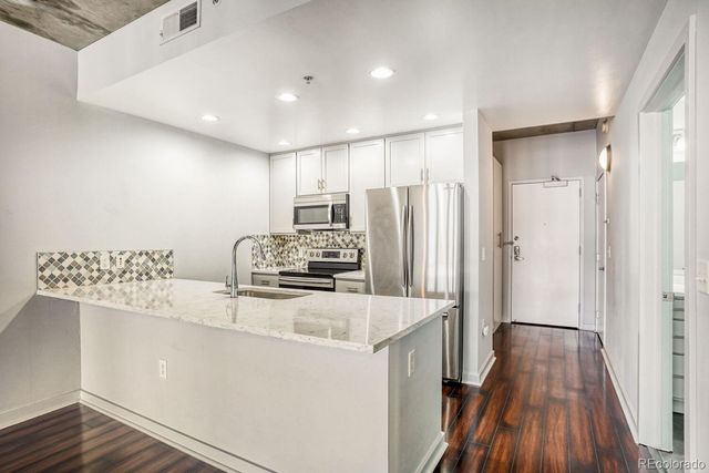 275 S Harrison Street 208, Denver, CO 80209