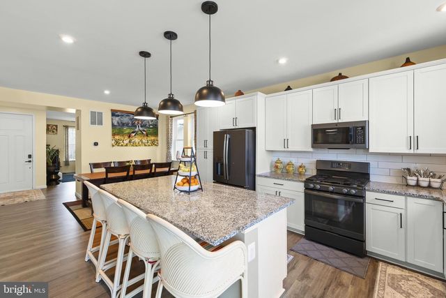 124 LENORE, Winchester, VA 22602