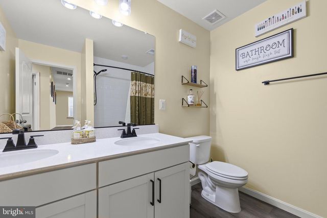 124 LENORE, Winchester, VA 22602