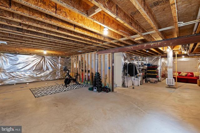 124 LENORE, Winchester, VA 22602