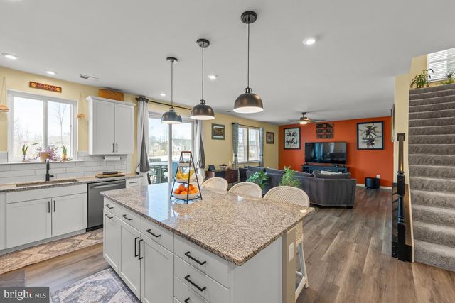 124 LENORE, Winchester, VA 22602