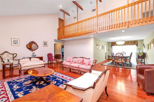 51-10 Douglaston Parkway, Douglaston, NY 11362