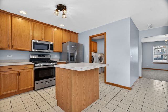 1509 Donegal Drive, Minooka, IL 60447