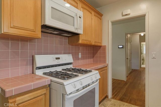 10225 Foster Rd, Downey, CA 90242
