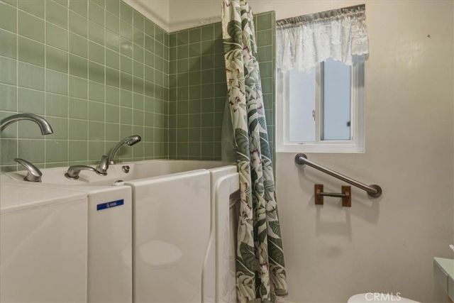 10225 Foster Rd, Downey, CA 90242