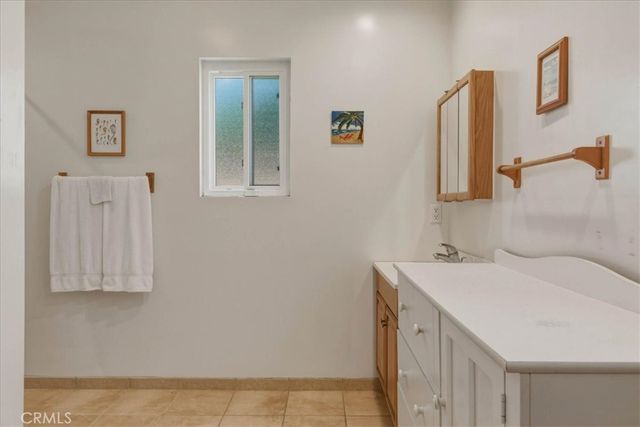10225 Foster Rd, Downey, CA 90242