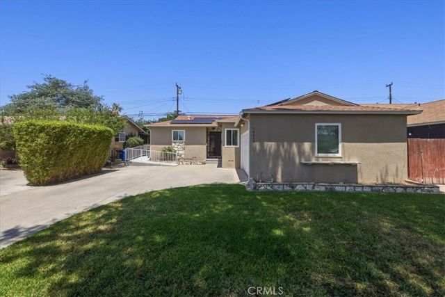 10225 Foster Rd, Downey, CA 90242