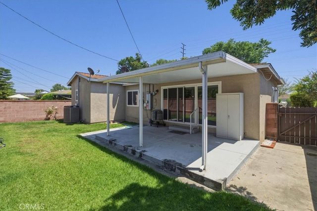 10225 Foster Rd, Downey, CA 90242