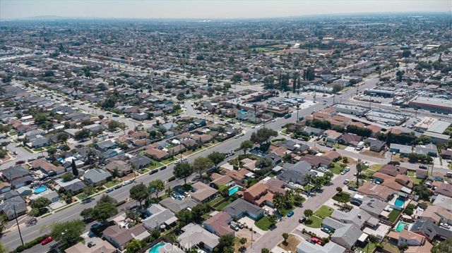 10225 Foster Rd, Downey, CA 90242