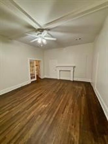 210 E Phillips Street, Conroe, TX 77301