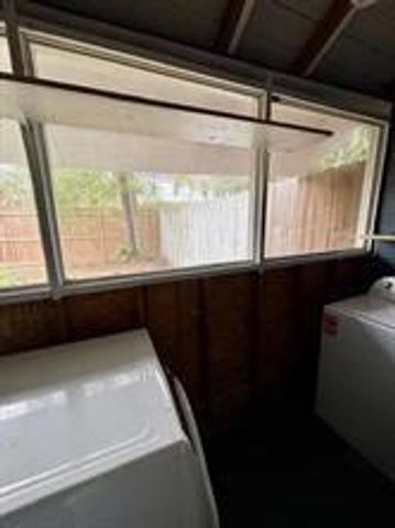 210 E Phillips Street, Conroe, TX 77301