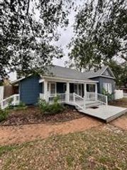 210 E Phillips Street, Conroe, TX 77301