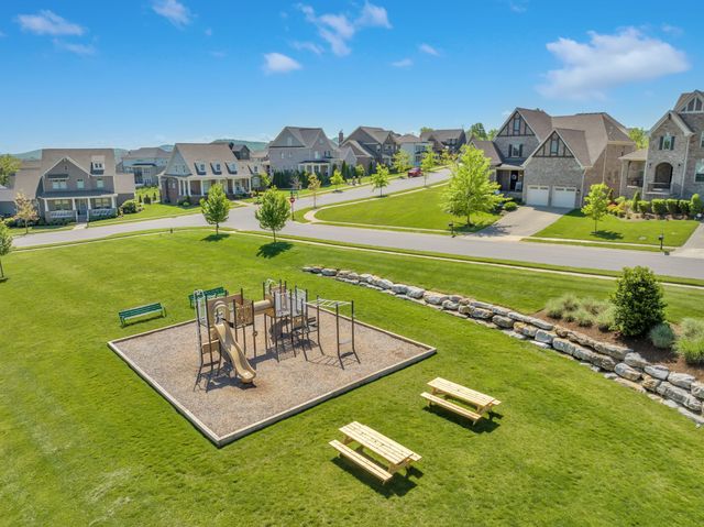 349 Tulley Ct, Nolensville, TN 37135